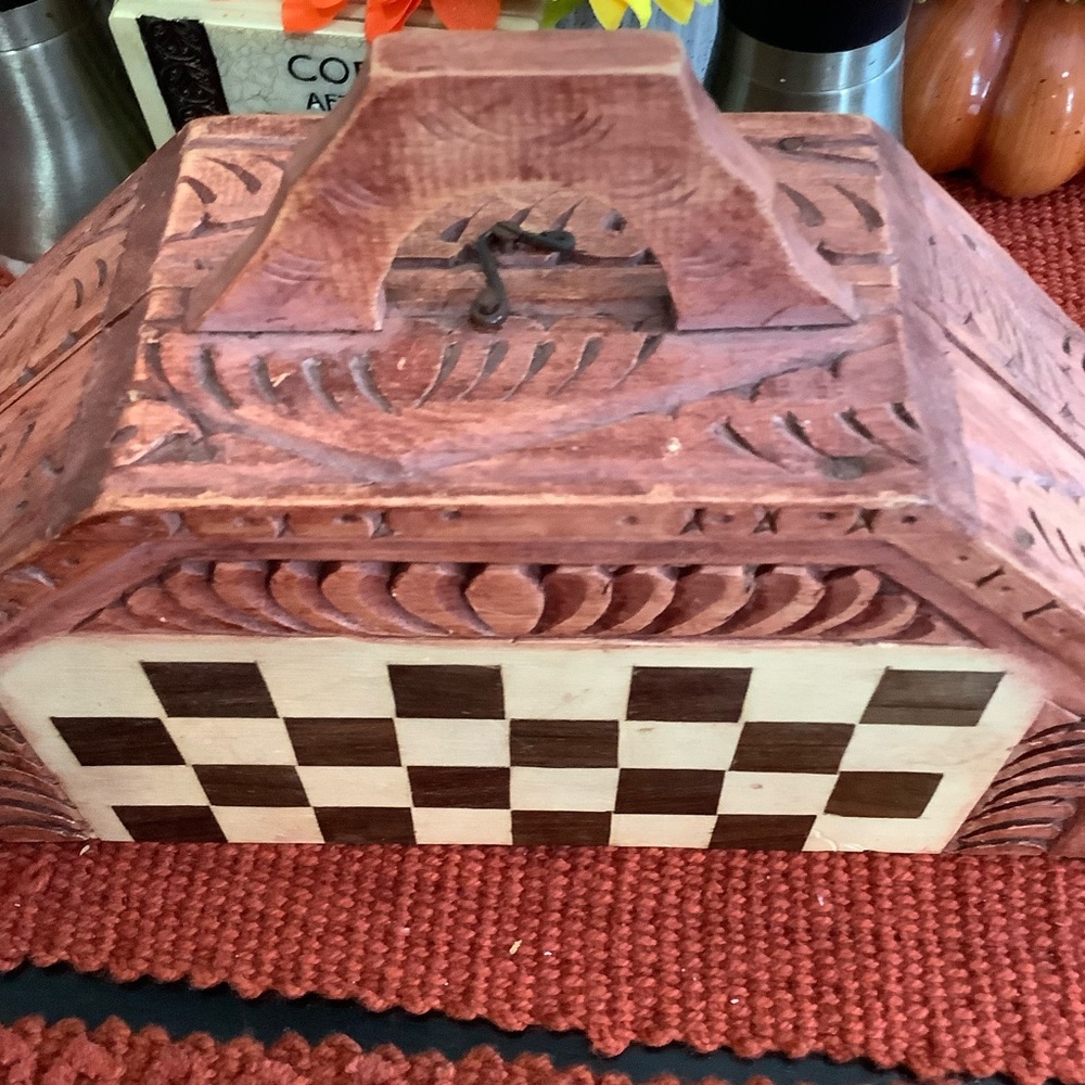 Antique ? hand carved wooden chess set